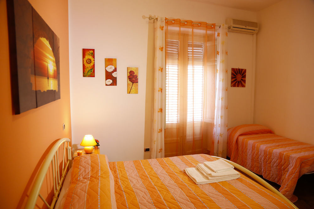 B&B Casa Orlando Terrasini Εξωτερικό φωτογραφία
